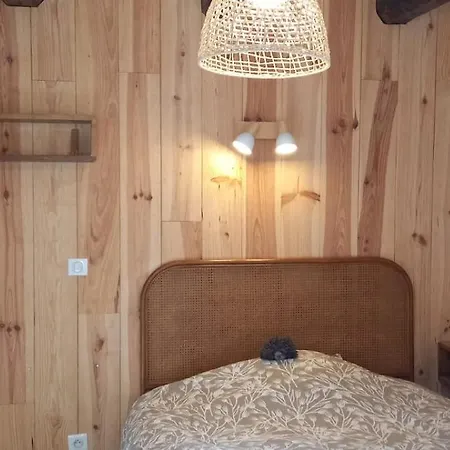 Chaleureuse Maison Entierement Renovee *